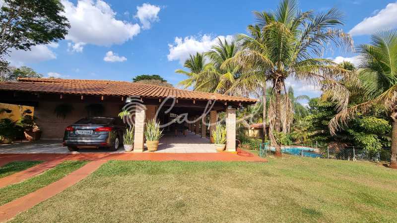 Casa em Condomínio Chácaras Itambé